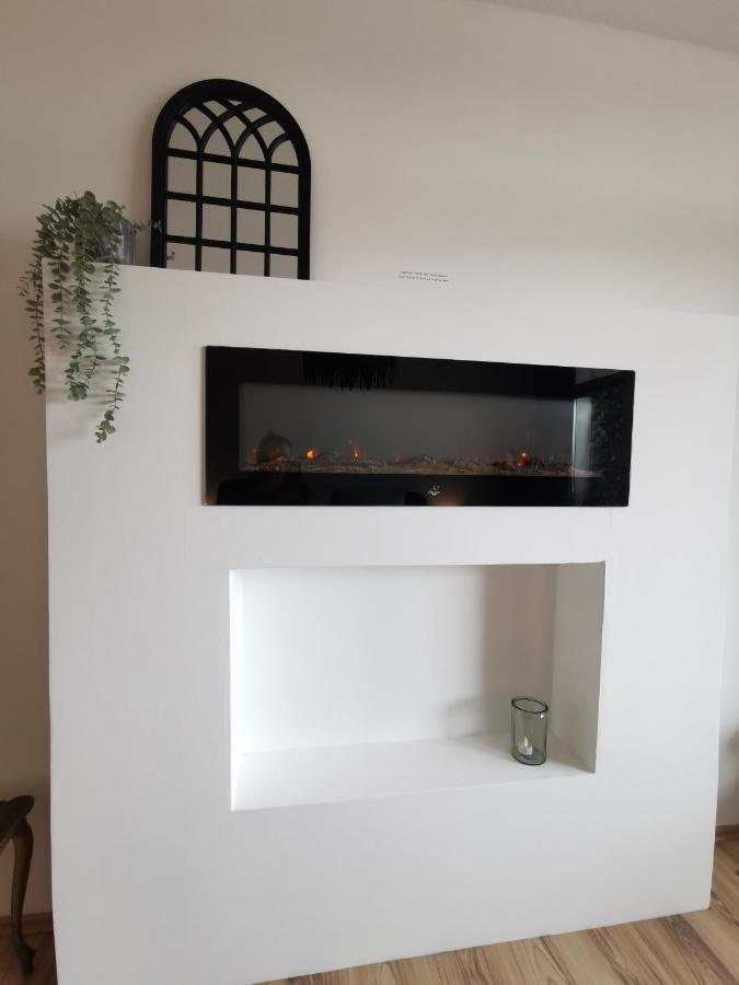 Up Wulkje21 Neu Renovierte Wohnung Mit Pkw Stellplatz Эмден Экстерьер фото